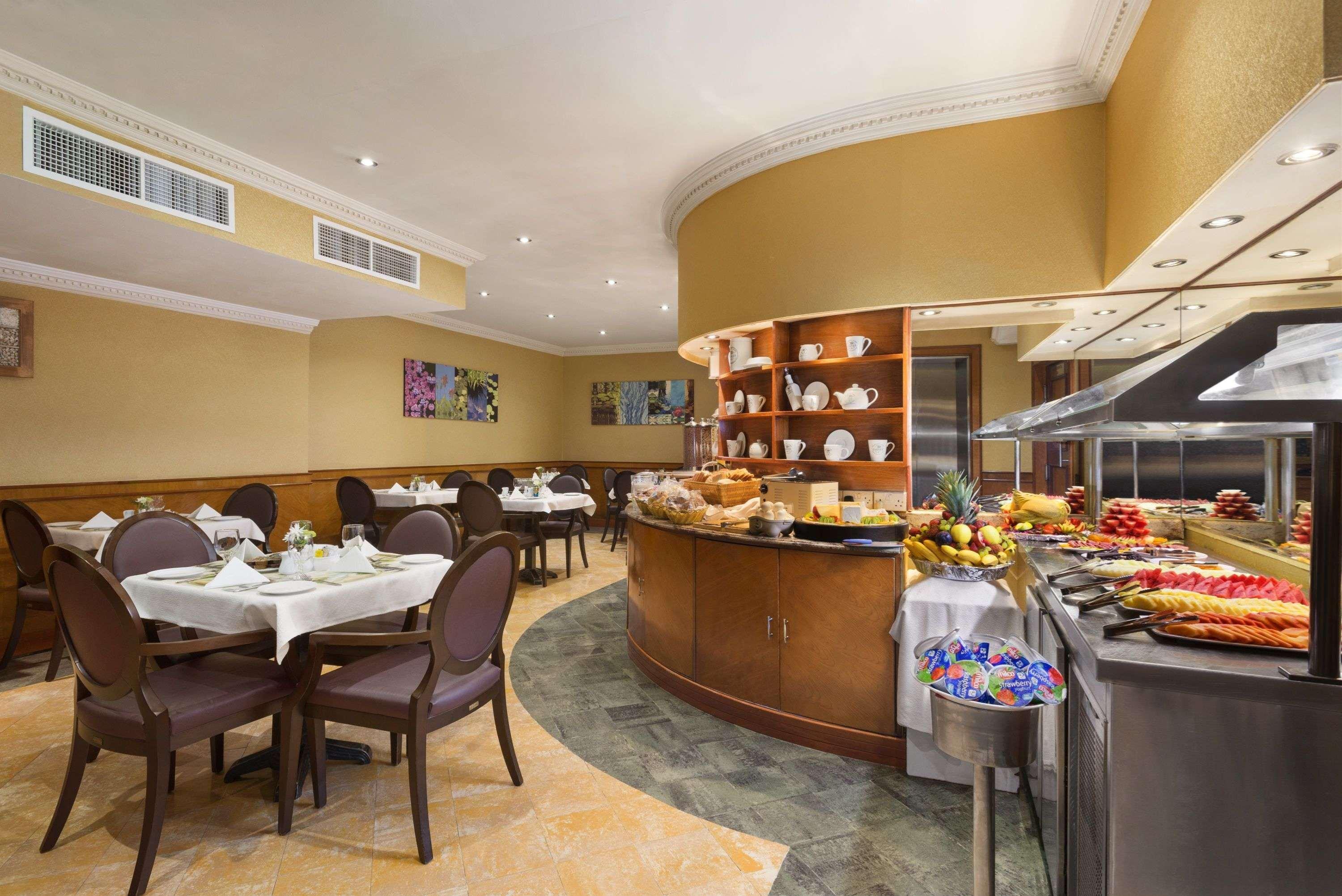 Howard Johnson By Wyndham Abu Dhabi Downtown Exteriér fotografie